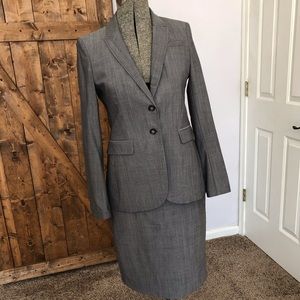 Banana republic gray skirt suit